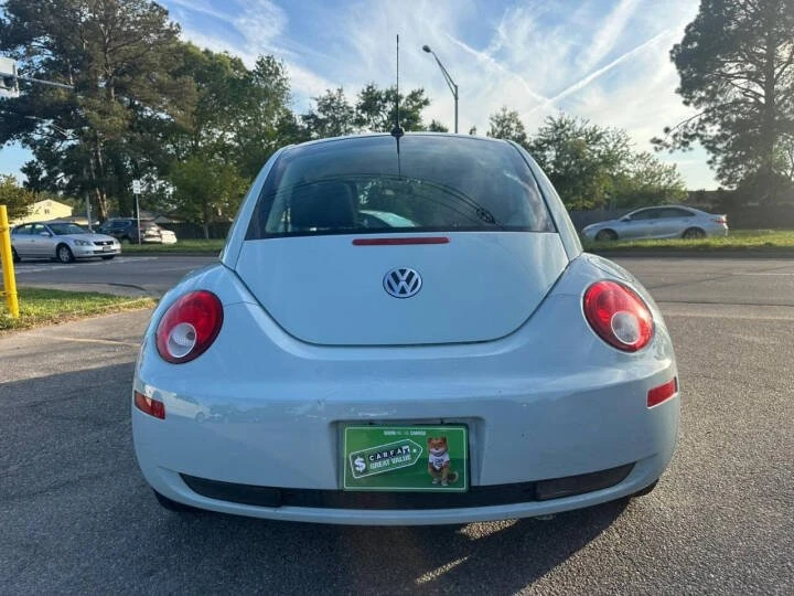 2010 Volkswagen New Beetle - Image 5 of 20