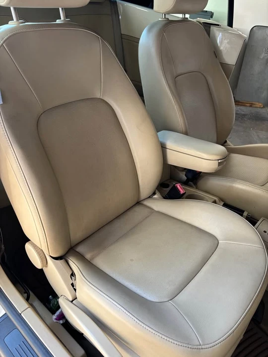 2010 Volkswagen New Beetle - Image 12 of 20