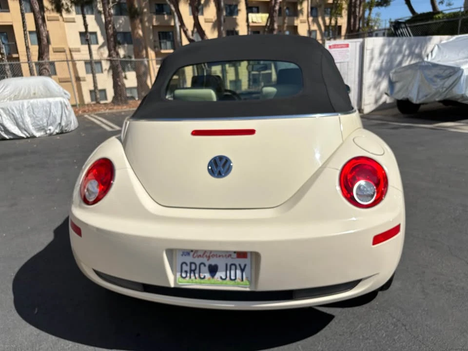 2010 Volkswagen New Beetle - Image 5 of 20