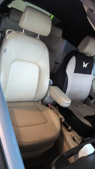 2010 Volkswagen New Beetle - Image 7 of 7