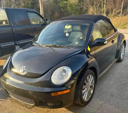 2010 Volkswagen Beetle 2.5L Convertible 2D