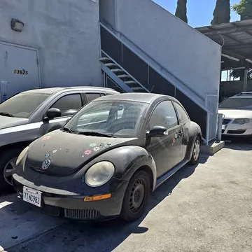2010 Volkswagen Beetle 2.5L Entry Hatchback 2D