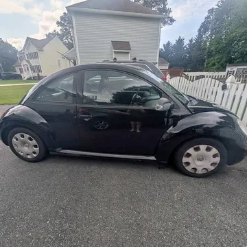 2010 Volkswagen Beetle 2.5L Hatchback 2D