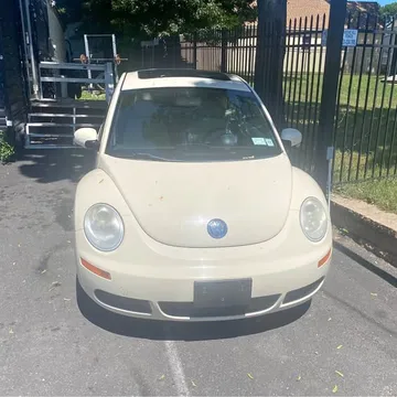 2010 Volkswagen Beetle 2.5L Hatchback 2D
