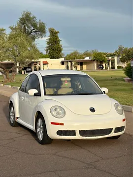 2010 Volkswagen Beetle 2.5L Hatchback 2D