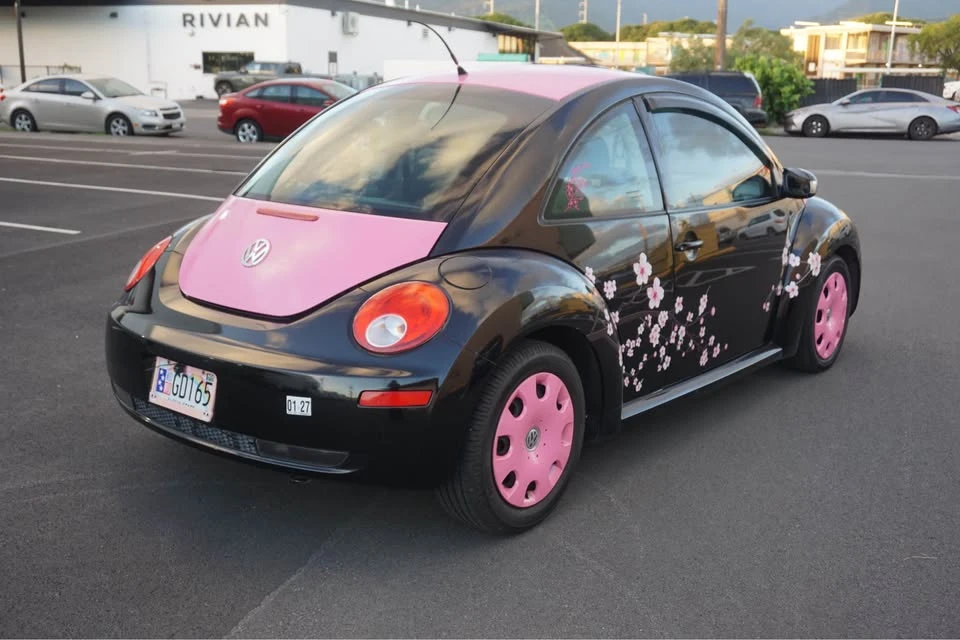 2010 Volkswagen New Beetle - Image 12 of 19