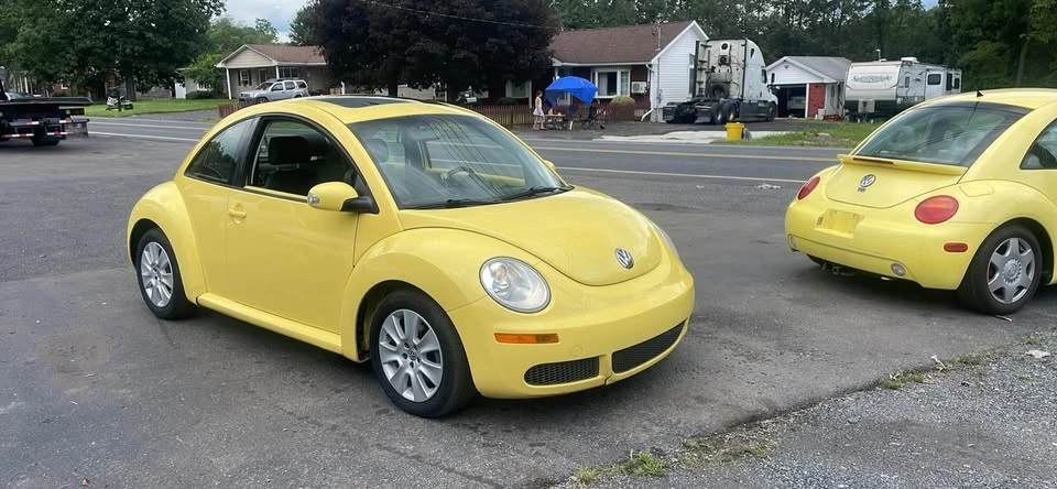 2010 Volkswagen New Beetle - Image 4 of 14
