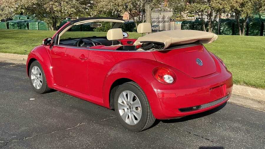 2010 Volkswagen New Beetle - Image 3 of 14