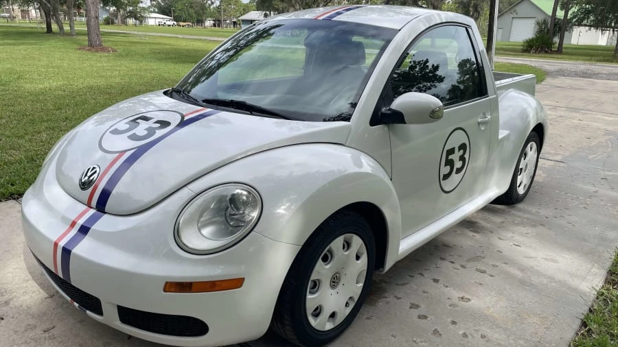 2010 Volkswagen New Beetle - Image 13 of 26