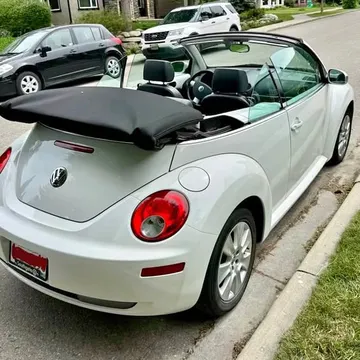 2010 Volkswagen Beetle Convertible