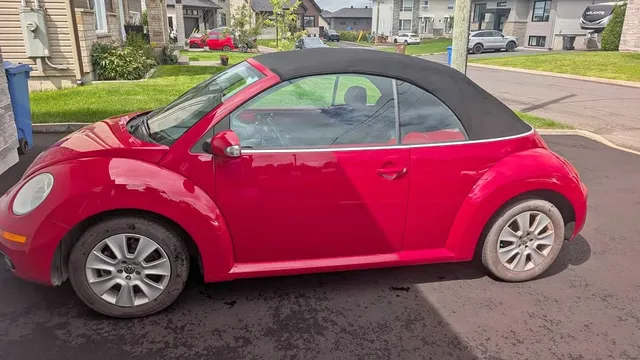 2010 Volkswagen Beetle Convertible