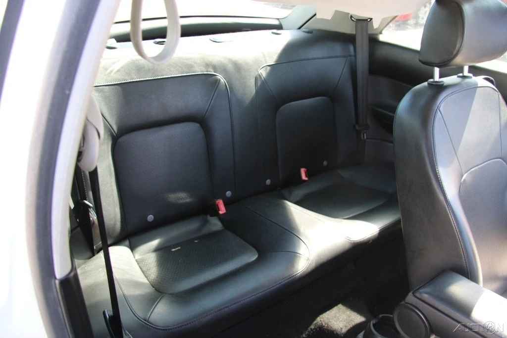 2010 Volkswagen New Beetle - Image 21 of 21