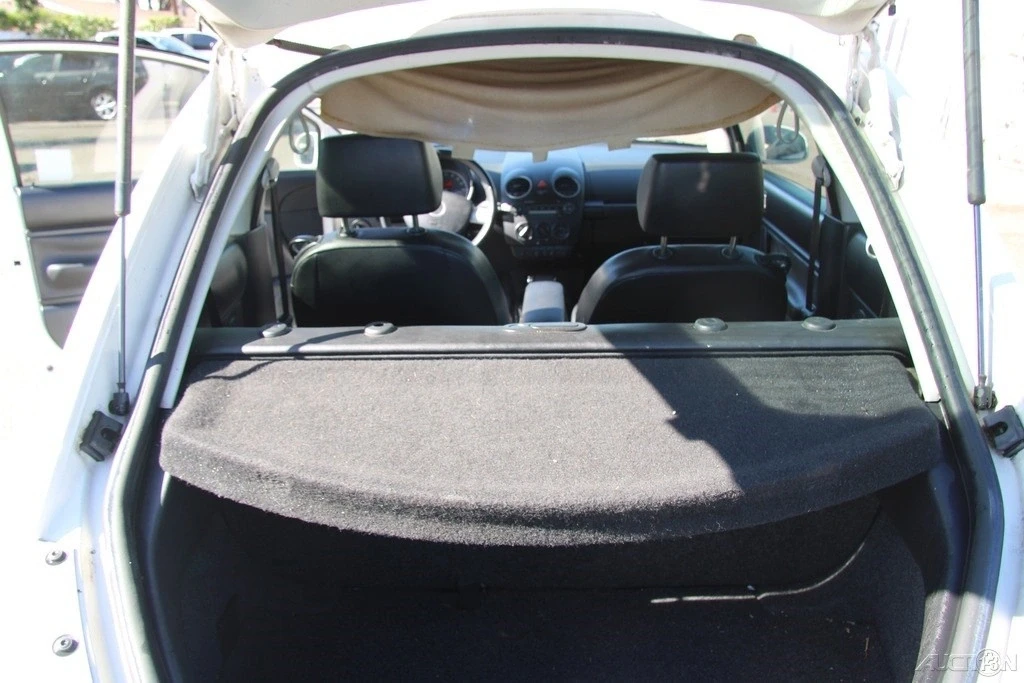 2010 Volkswagen New Beetle - Image 20 of 21