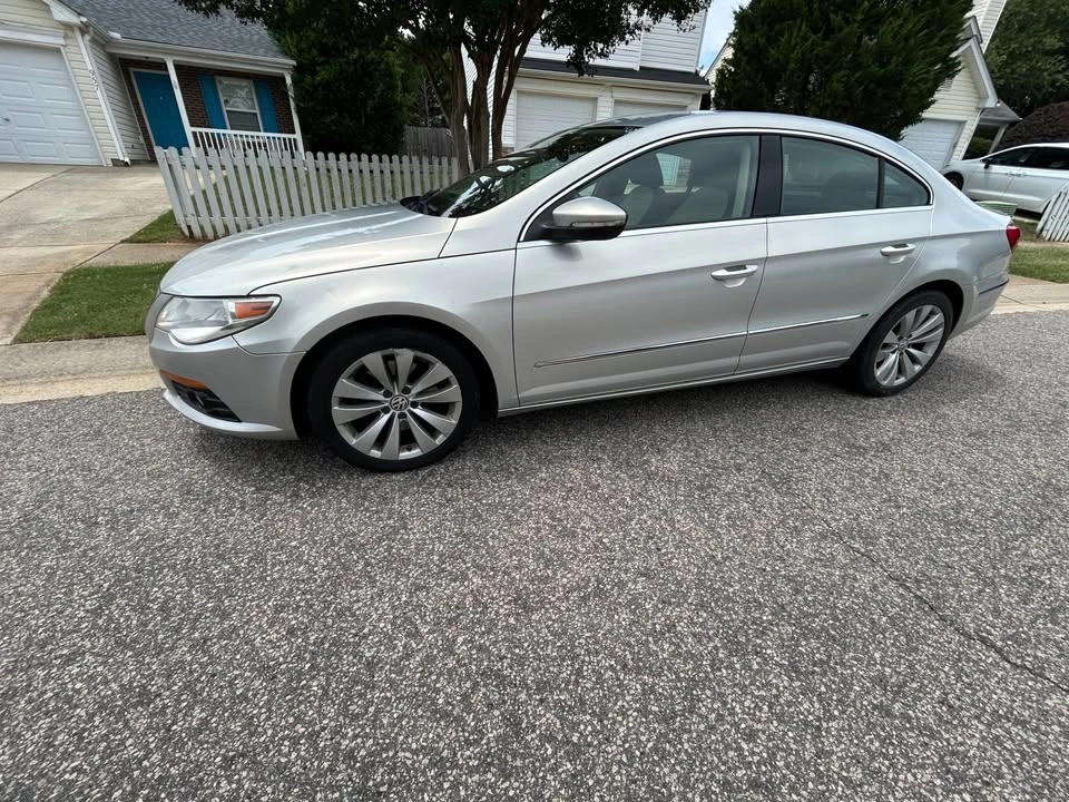 2010 Volkswagen CC - Image 4 of 6