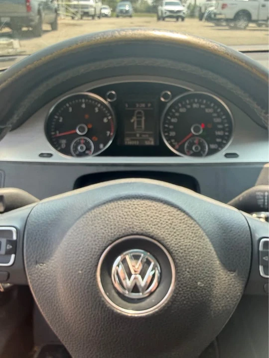 2010 Volkswagen CC - Image 10 of 10