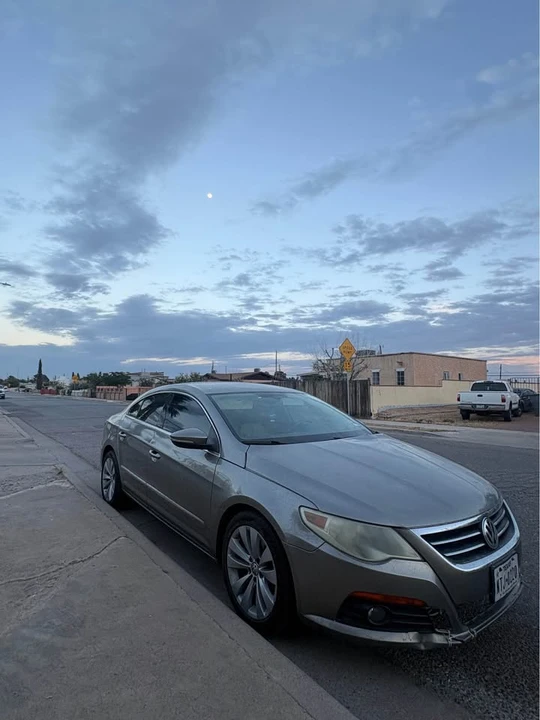 2010 Volkswagen CC - Image 3 of 11