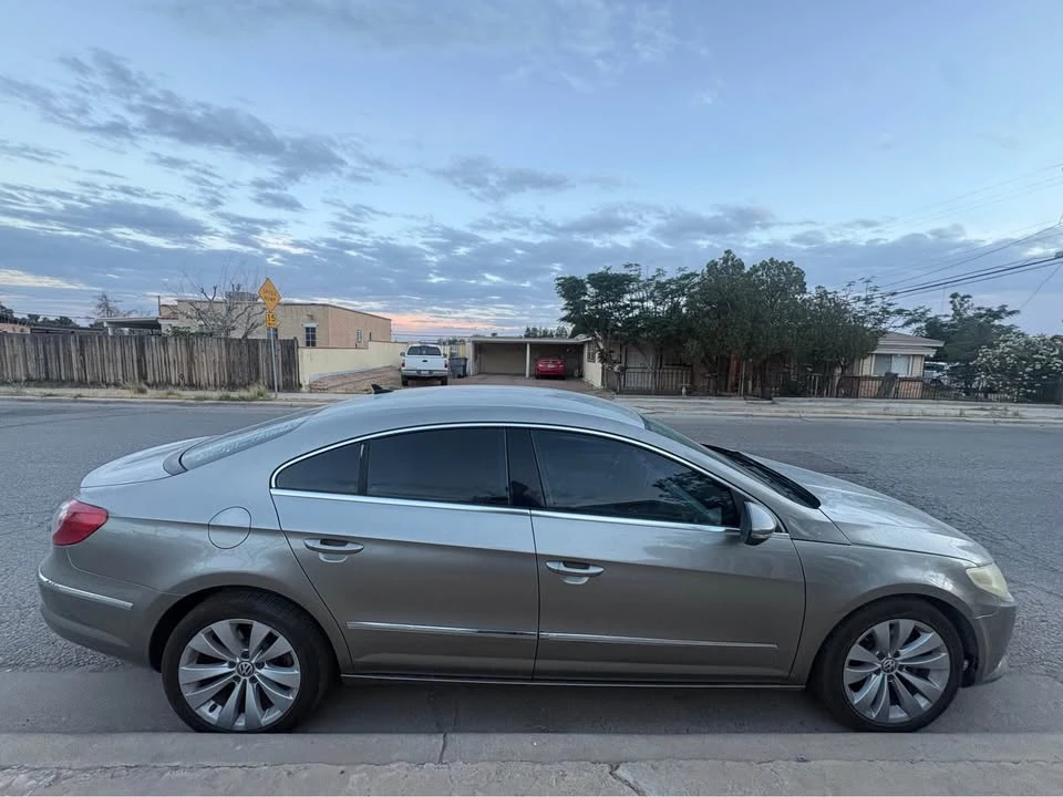 2010 Volkswagen CC - Image 4 of 11