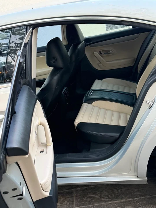 2010 Volkswagen CC - Image 5 of 9