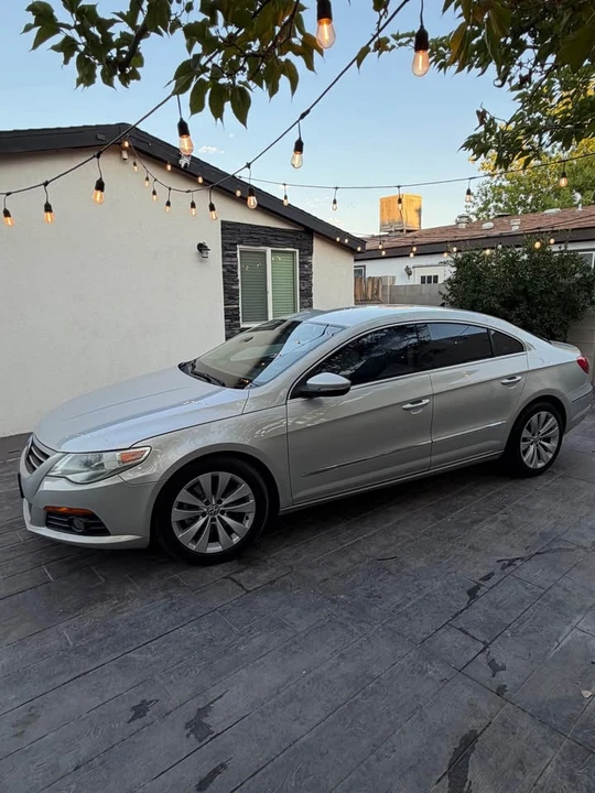 2010 Volkswagen CC - Image 3 of 9