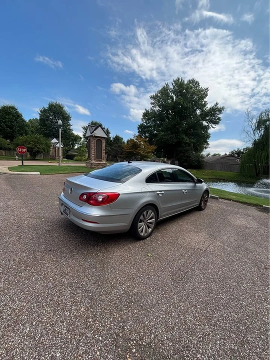 2010 Volkswagen CC - Image 4 of 9