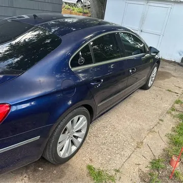2010 Volkswagen CC 2.0T Sport Sedan 4D