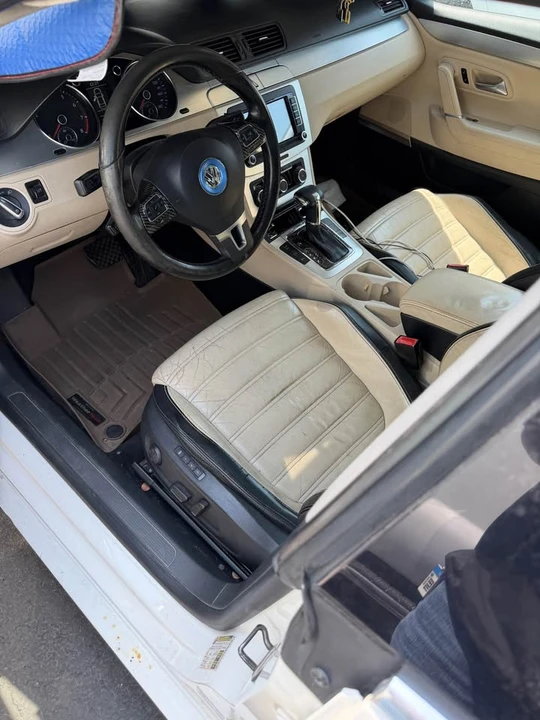 2010 Volkswagen CC - Image 10 of 20