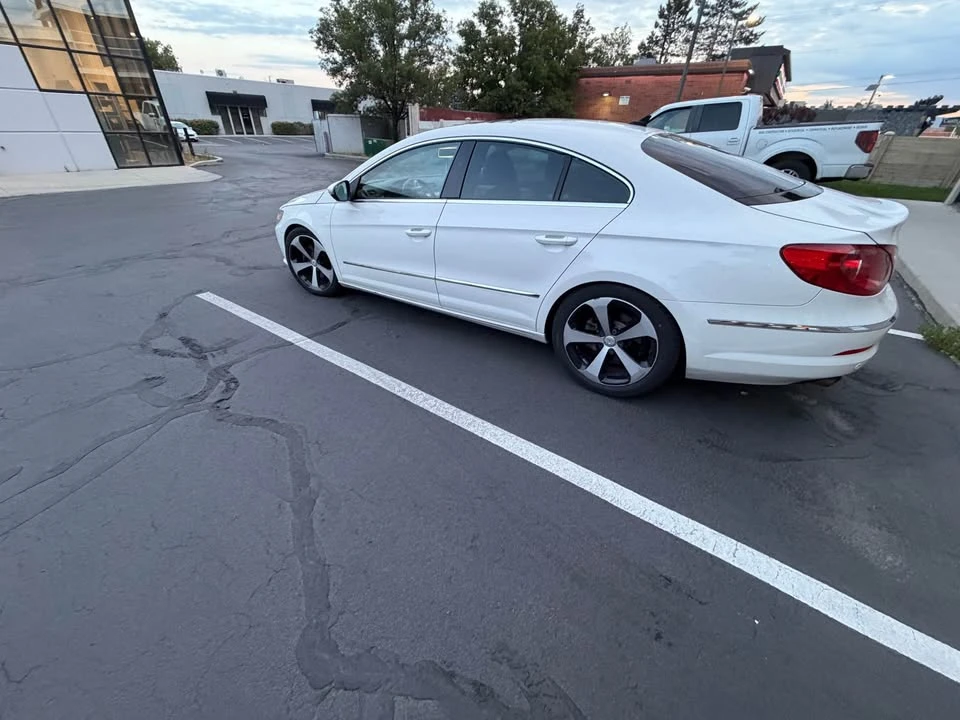 2010 Volkswagen CC - Image 16 of 20