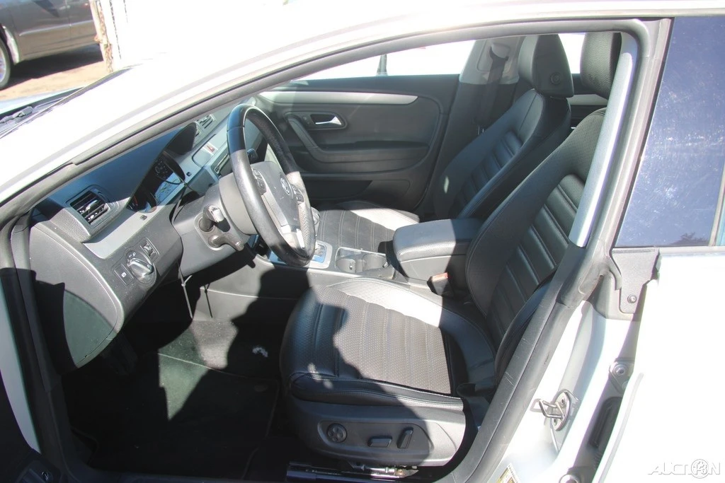2010 Volkswagen CC - Image 12 of 21