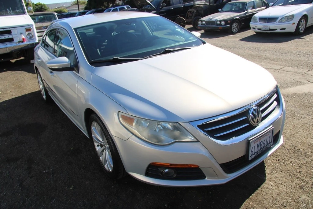 2010 Volkswagen CC - Image 8 of 21