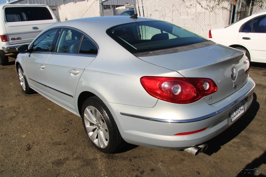 2010 Volkswagen CC - Image 4 of 21