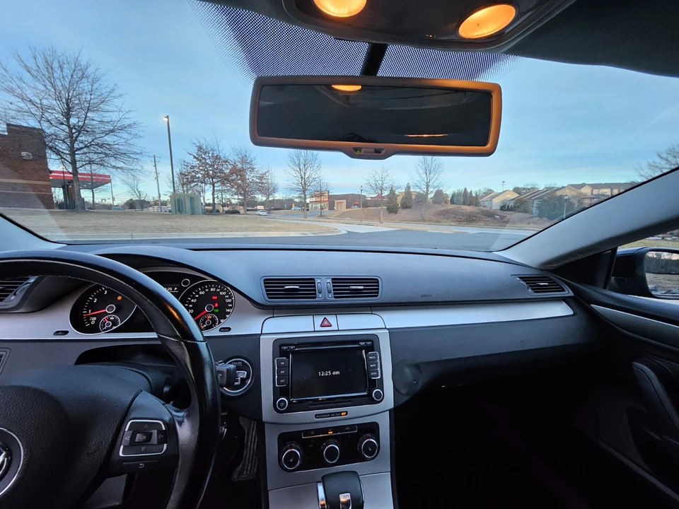 2010 Volkswagen CC - Image 12 of 20