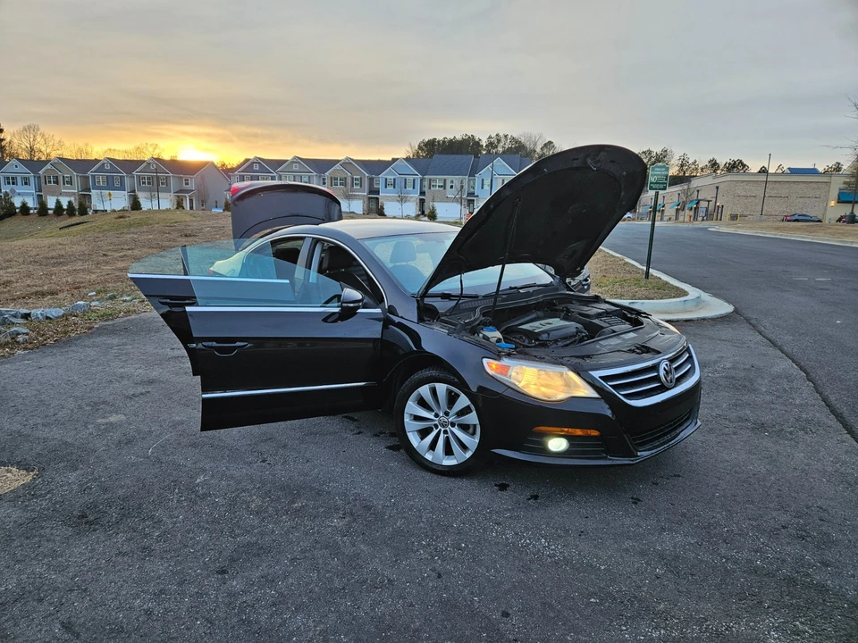 2010 Volkswagen CC - Image 19 of 20