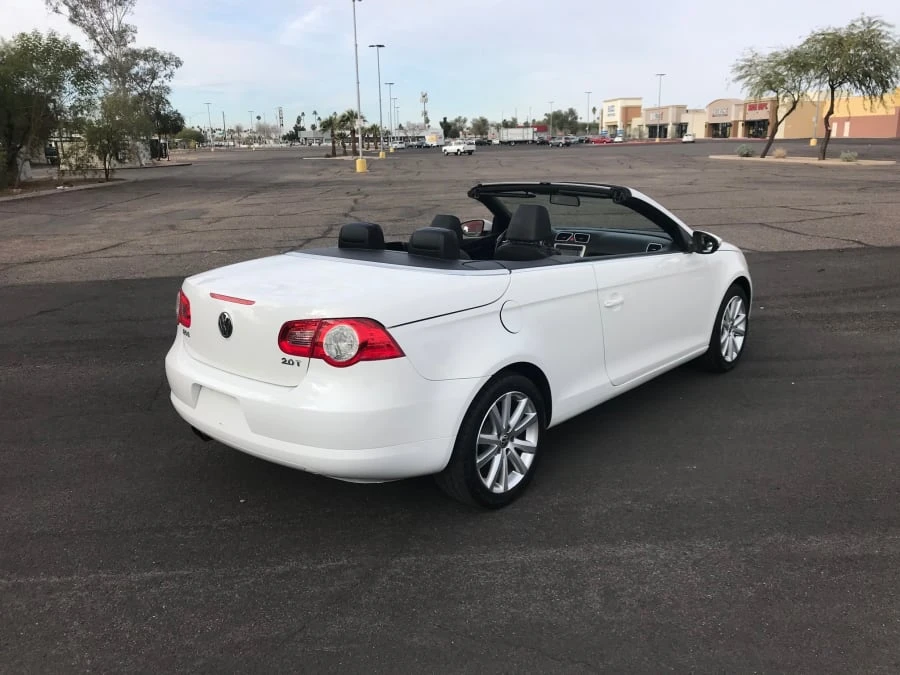 2010 Volkswagen Eos - Image 2 of 5