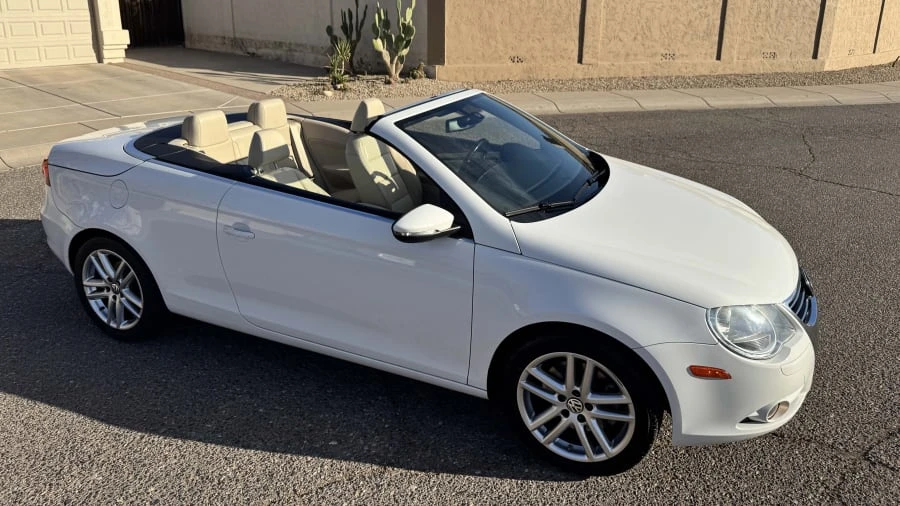 2010 Volkswagen Eos - Image 5 of 9