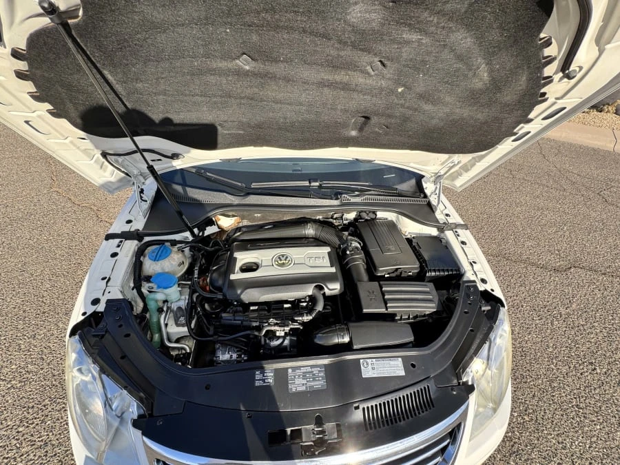 2010 Volkswagen Eos - Image 9 of 9