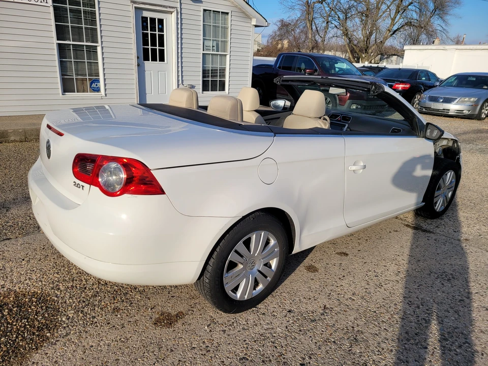 2010 Volkswagen Eos - Image 5 of 21