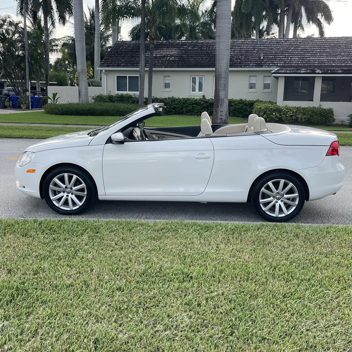 2010 Volkswagen Eos - Image 7 of 12