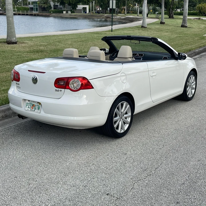 2010 Volkswagen Eos - Image 12 of 12