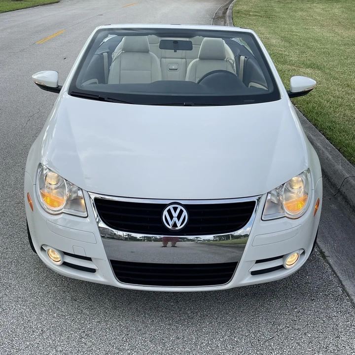 2010 Volkswagen Eos - Image 4 of 12