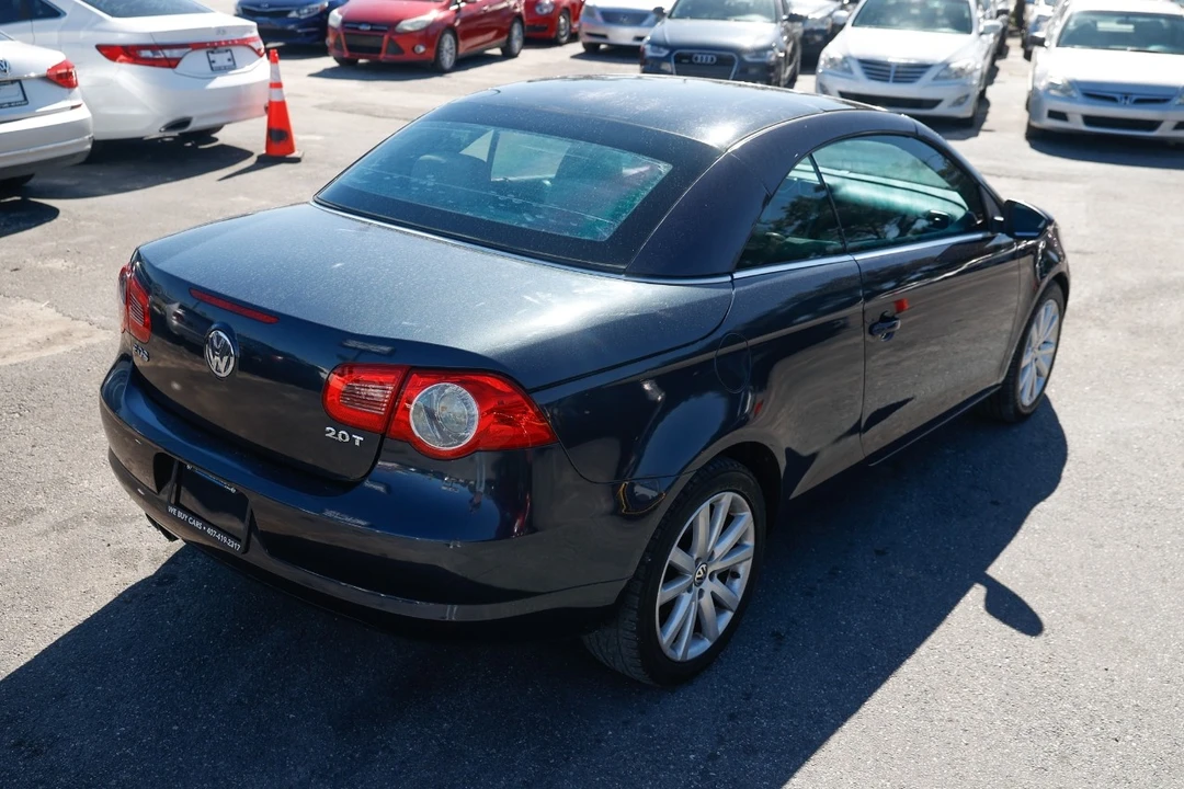 2010 Volkswagen Eos - Image 11 of 12