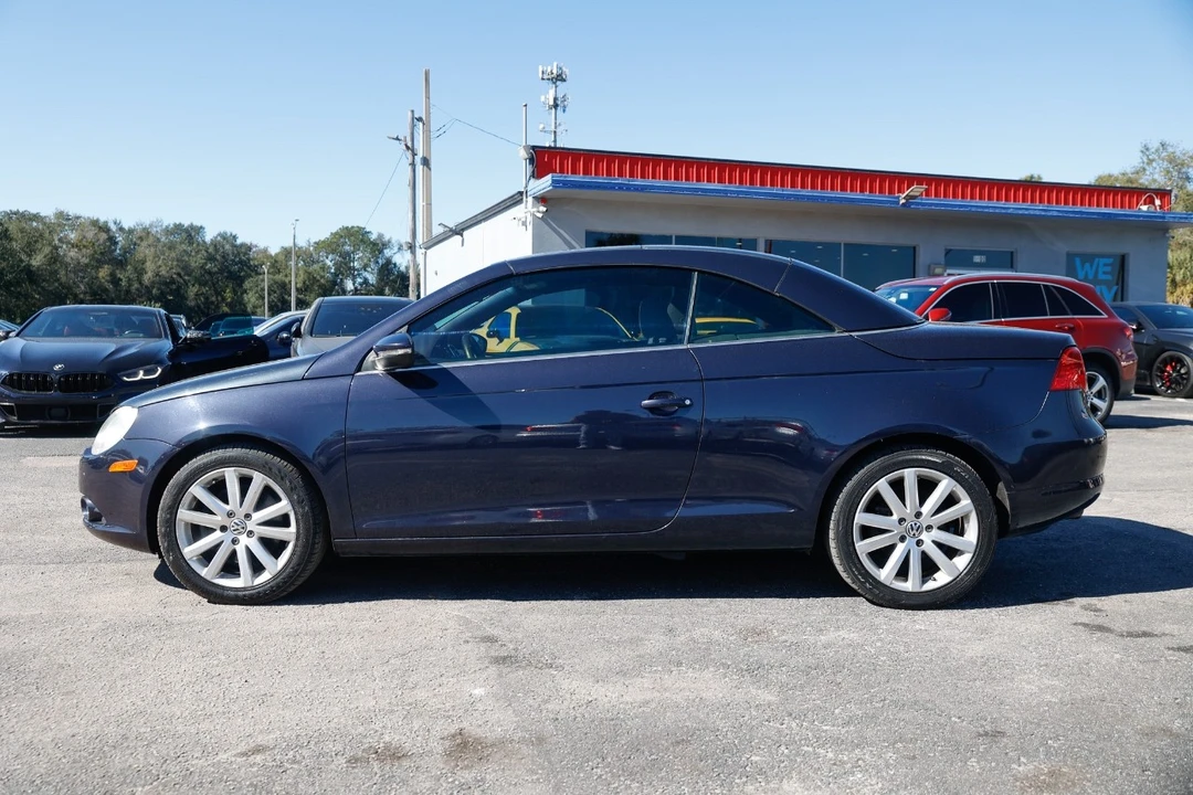 2010 Volkswagen Eos - Image 3 of 12