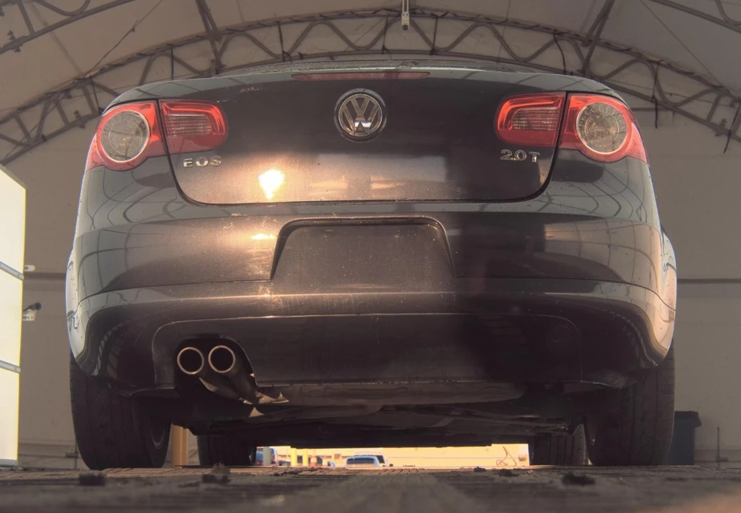 2010 Volkswagen Eos - Image 4 of 12