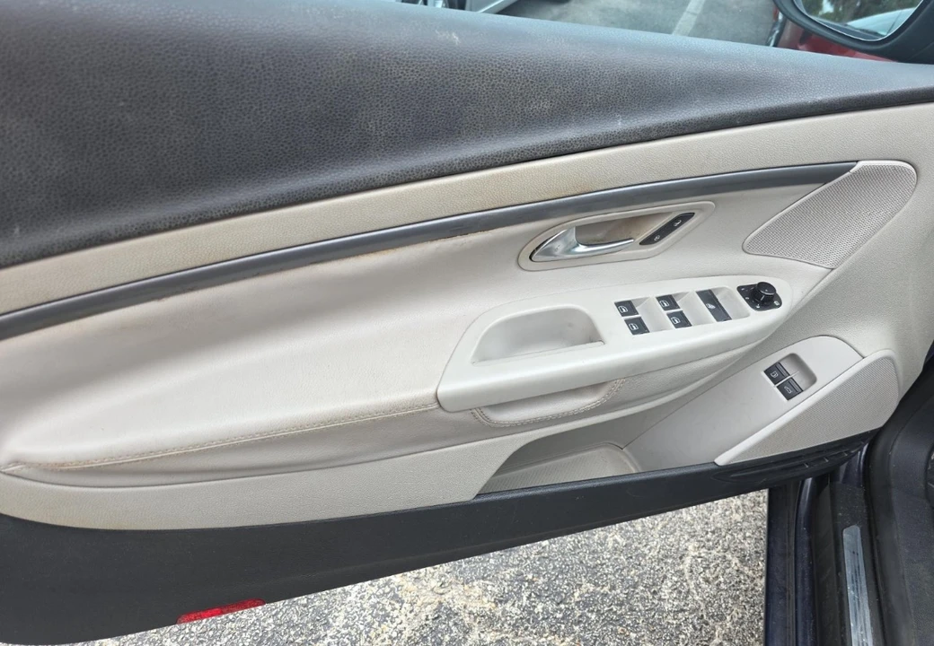 2010 Volkswagen Eos - Image 12 of 12