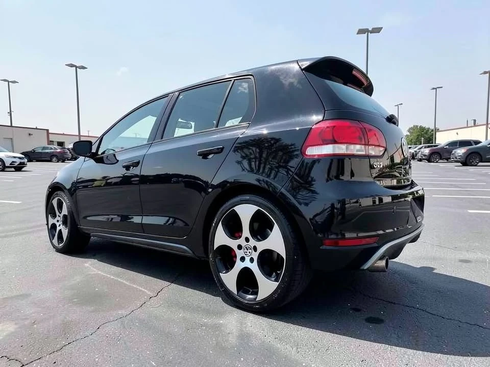 2010 Volkswagen GTI Mk6 - Image 10 of 20