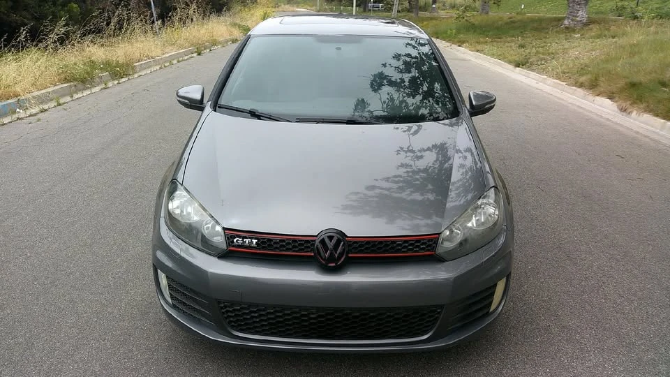 2010 Volkswagen GTI Mk6 - Image 2 of 10
