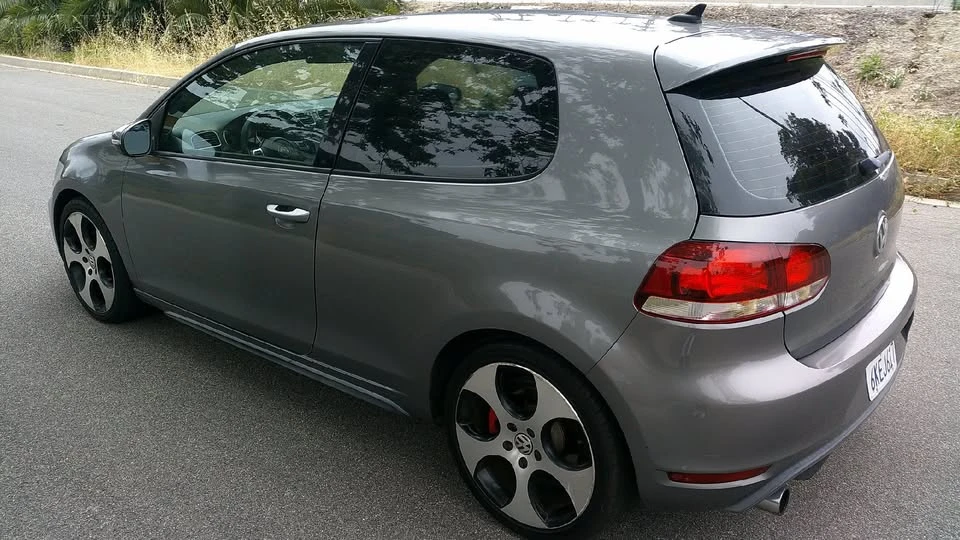 2010 Volkswagen GTI Mk6 - Image 4 of 10
