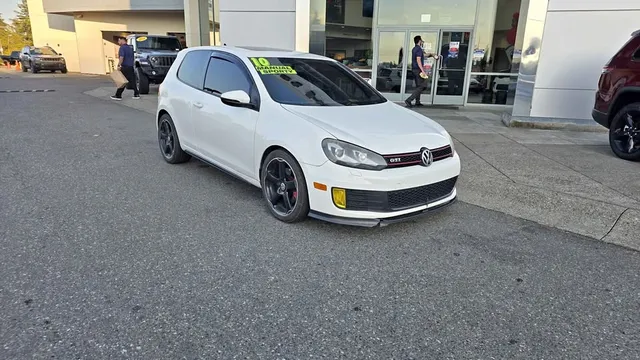 2010 Volkswagen Golf GTI 2 Door