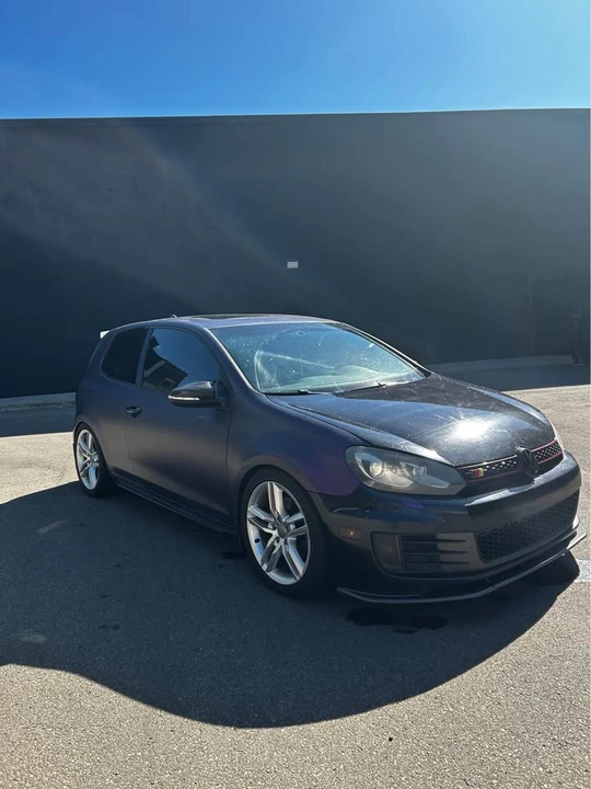 2010 Volkswagen GTI Mk6 - Image 2 of 9