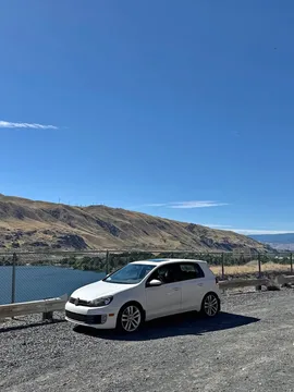 2010 Volkswagen Golf GTI Sport Hatchback Sedan 4D