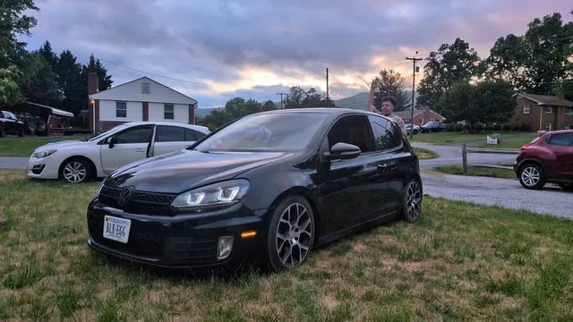 2010 Volkswagen GTI 2.0T Hatchback Coupe 2D